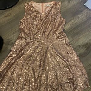 XxL rose gold sparkly dress